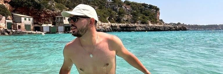 adandh4's profile banner image