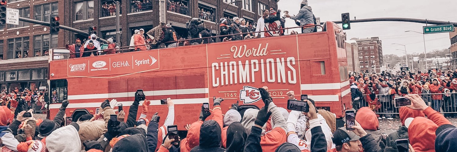 JustKarliP's profile banner image