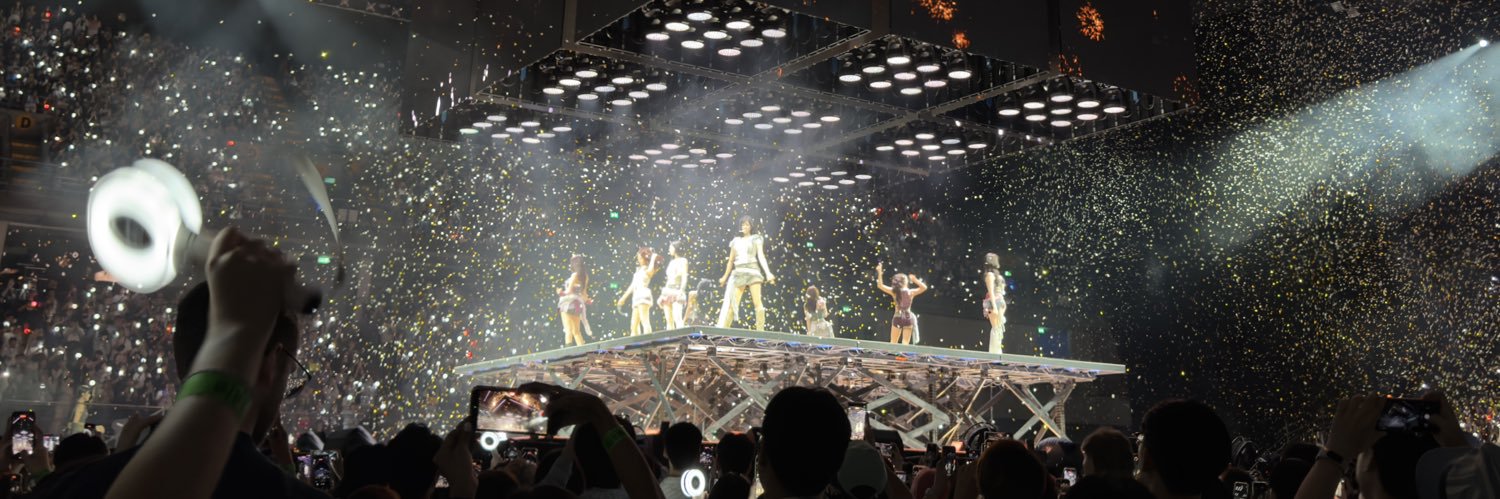 K | MISAMO ▶︎ PLAY banner