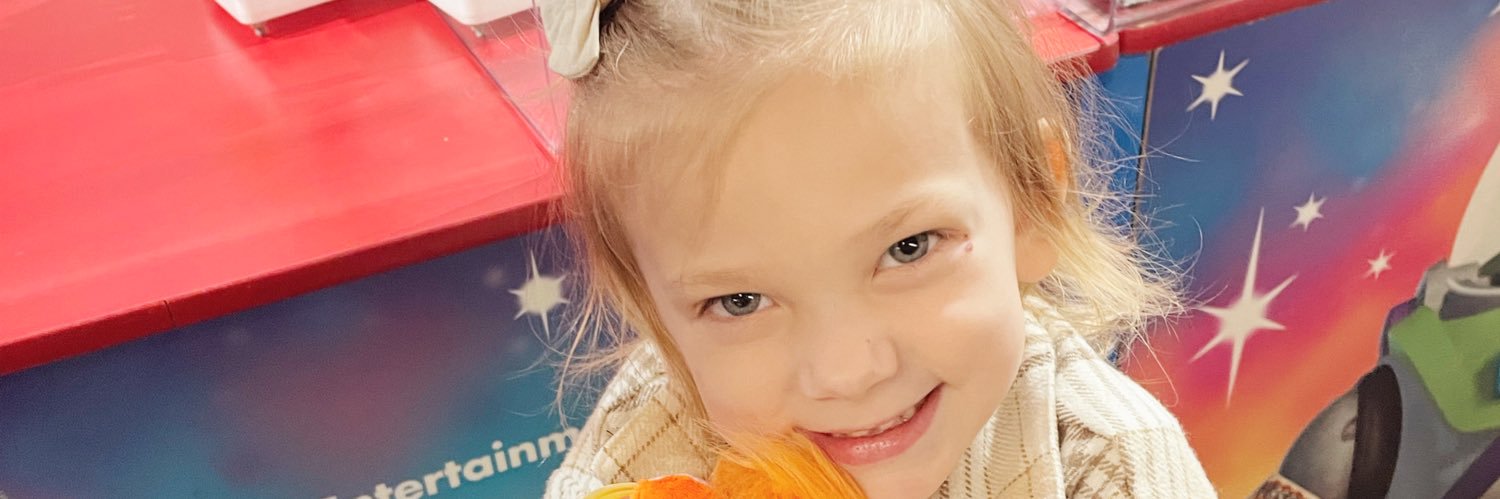 kaitroberson's profile banner image