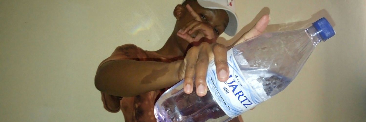 MereThebe_'s profile banner image