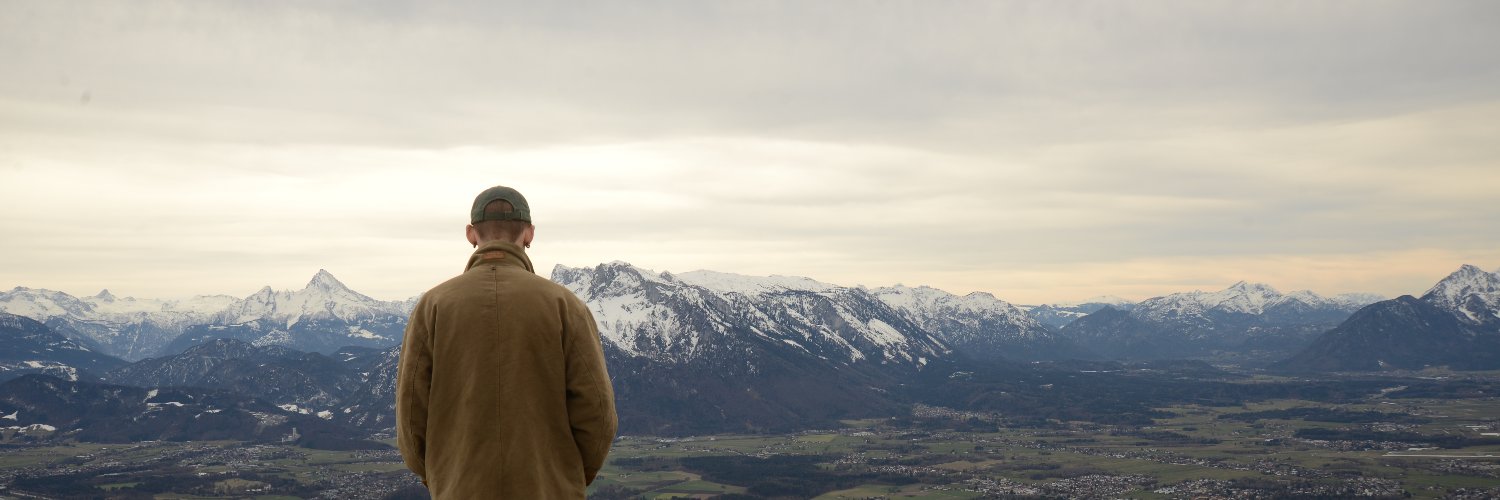 deeedob's profile banner image