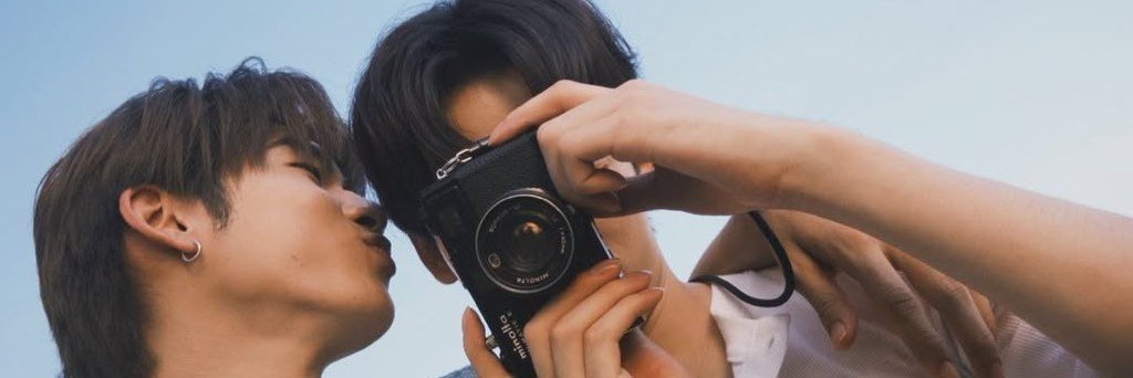 2teePorLife's profile banner image