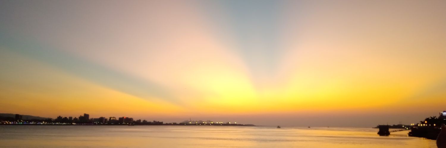 chichi740's profile banner image