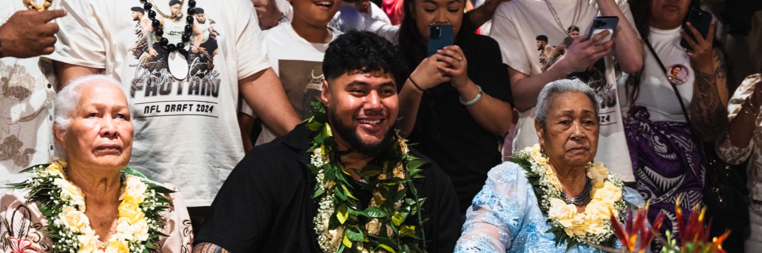 Troy Fautanu banner
