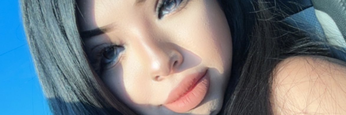 SimplyJennavee's profile banner image