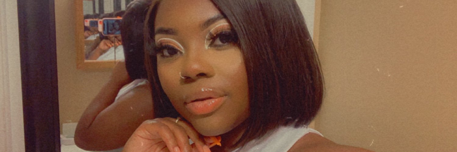 QweenArmani's profile banner image