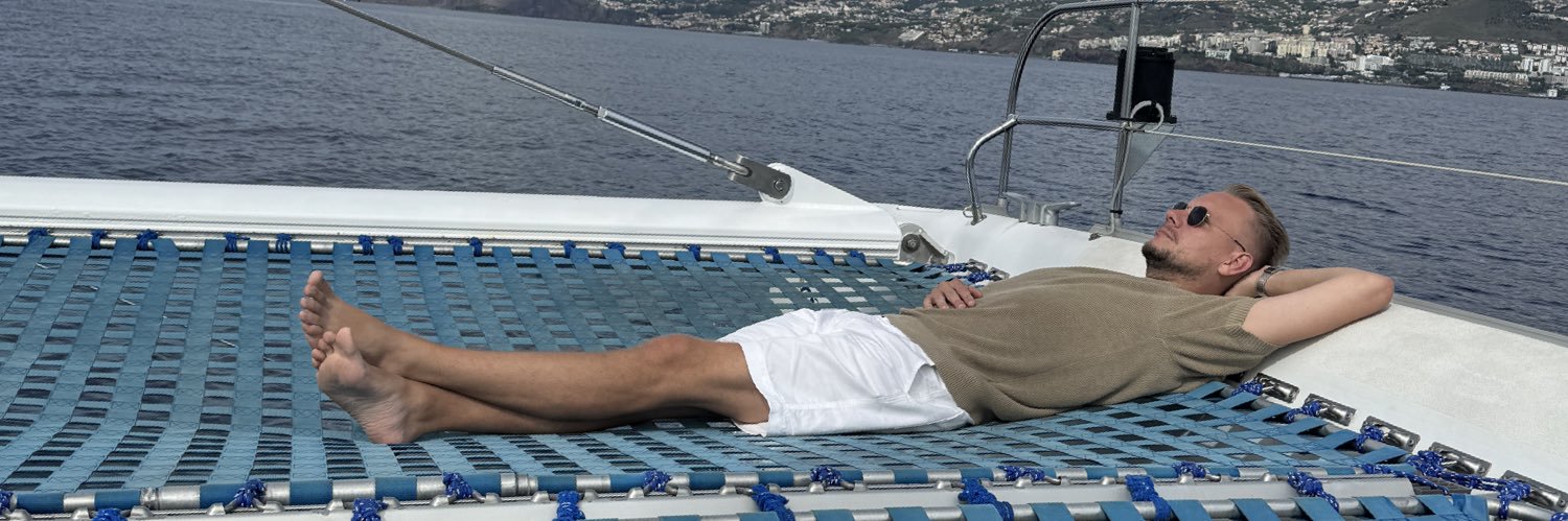 marfelski's profile banner image
