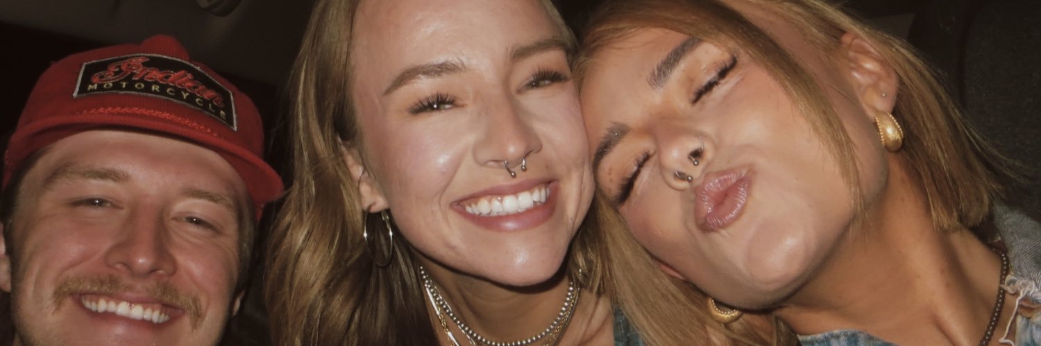 allyreed43's profile banner image