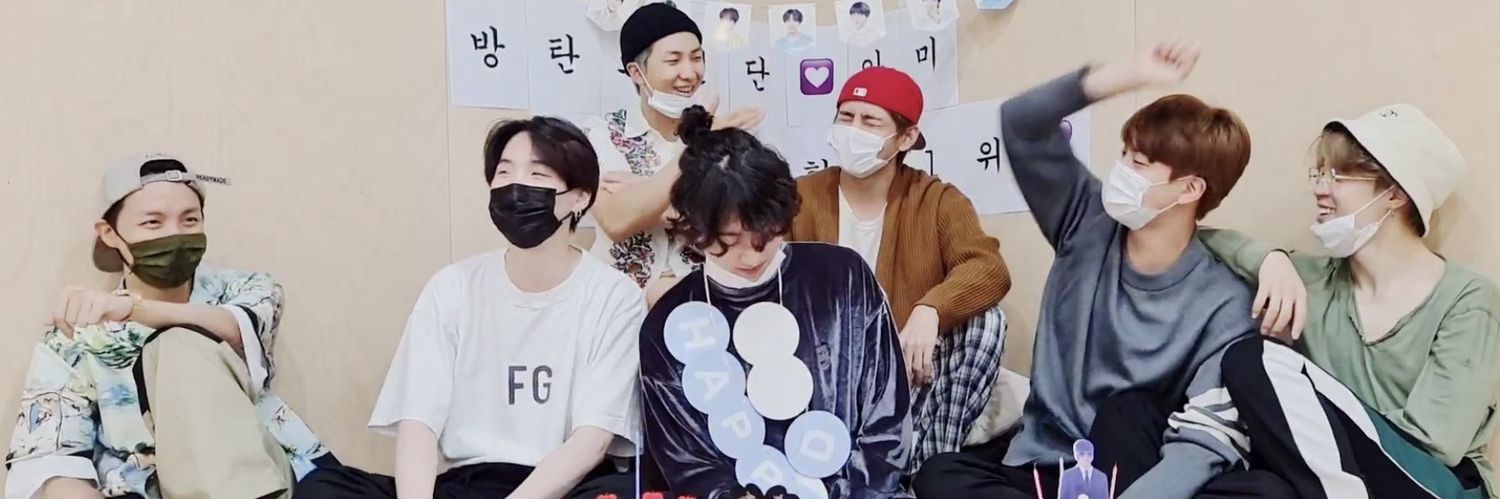 ARMYsTinySeven's profile banner image