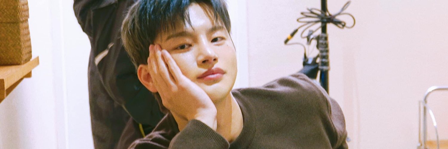 oshitjimin's profile banner image