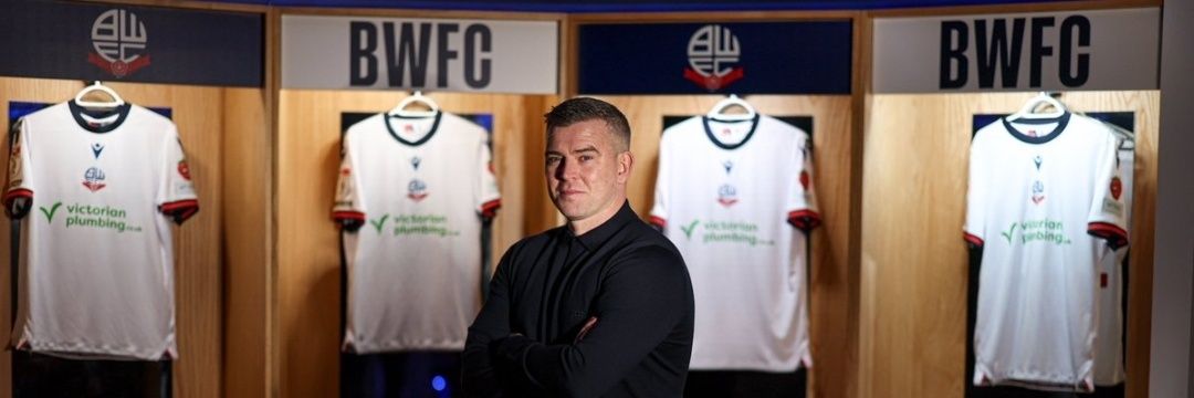 Kelly Jenkinson 💜🤍💚 banner