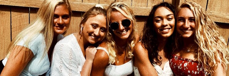 bella_desimone's profile banner image