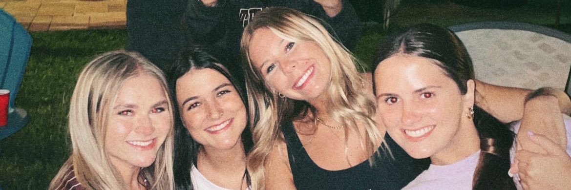 chloejives's profile banner image