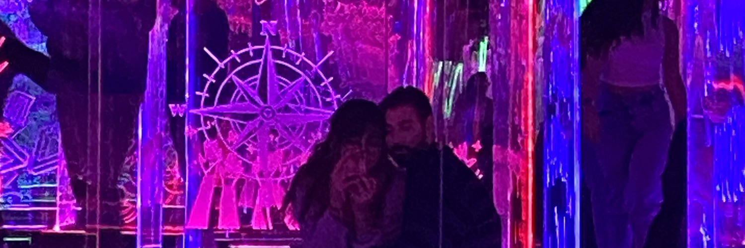 AndyVictoriaa's profile banner image