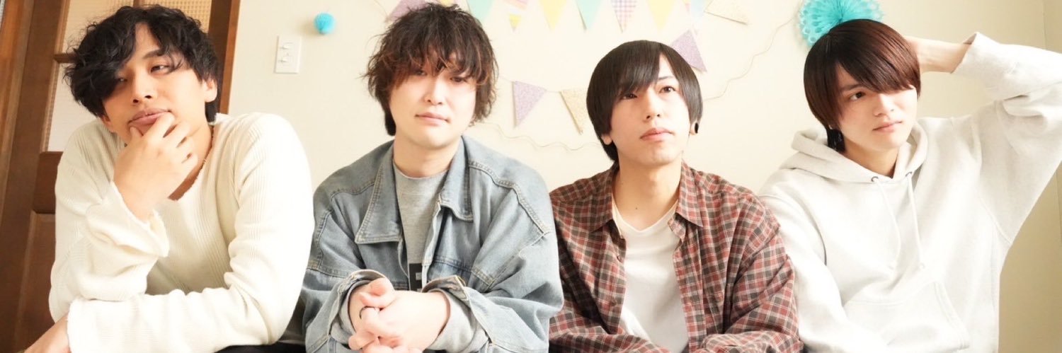 happeeend's profile banner image