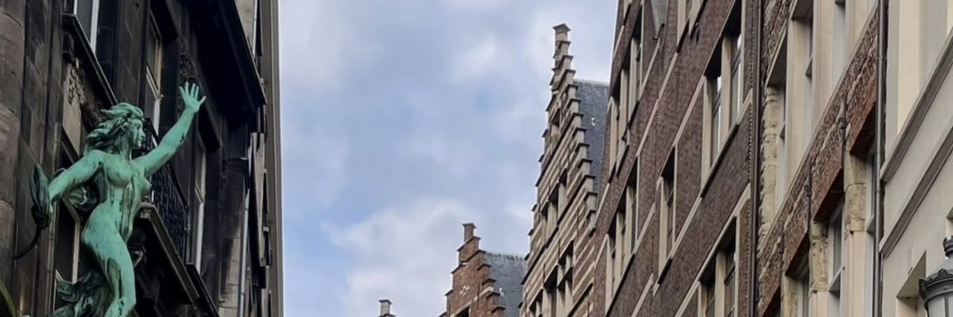 luciat91__'s profile banner image