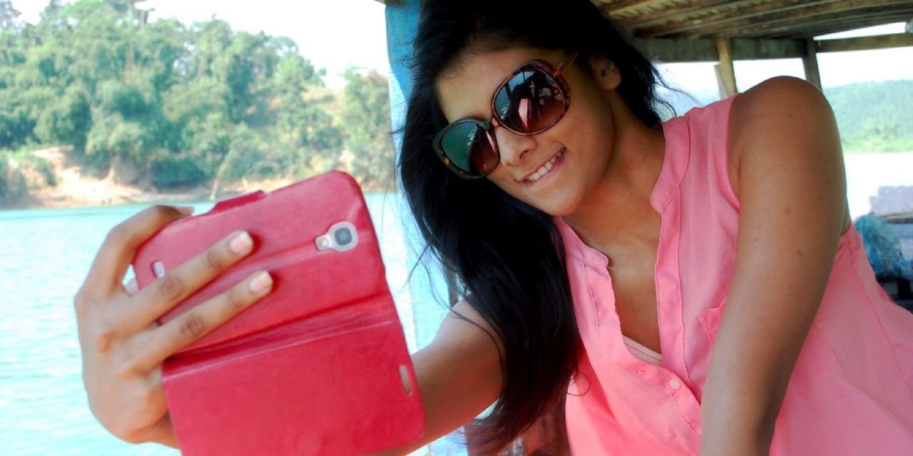 MumtaheenaT's profile banner image
