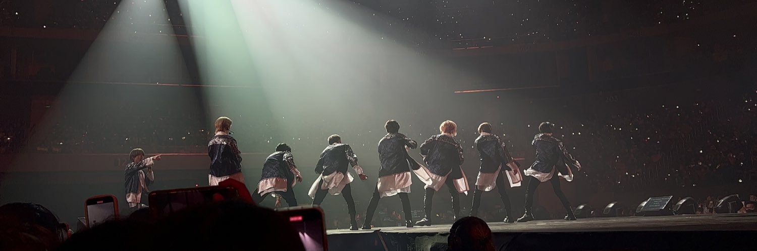 reooooobi's profile banner image