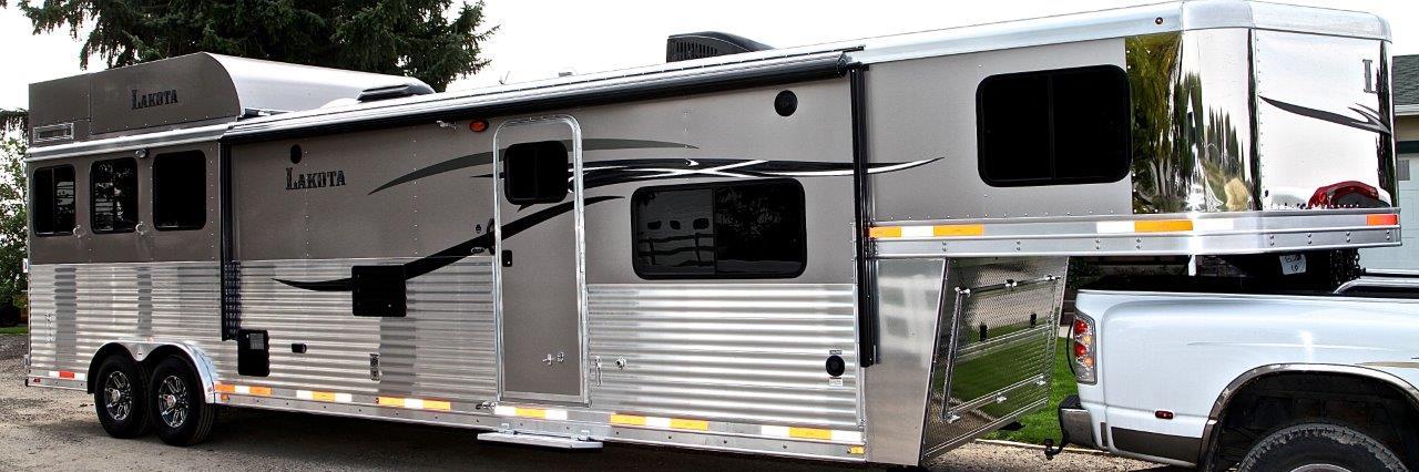 Vantage Trailers banner