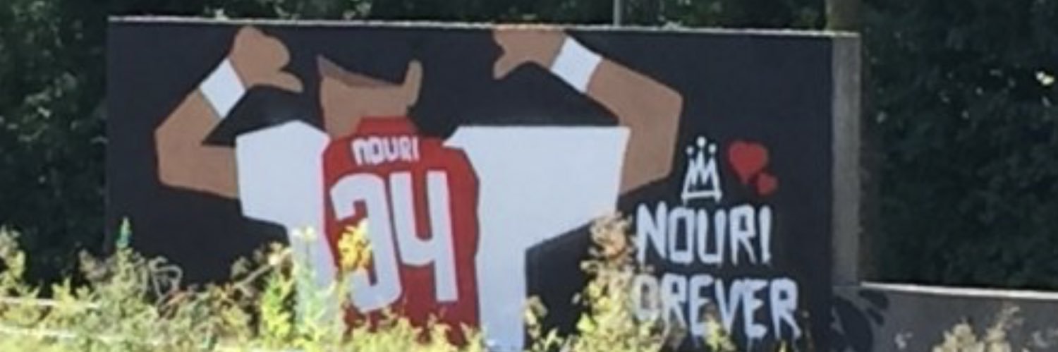 ericlompie's profile banner image