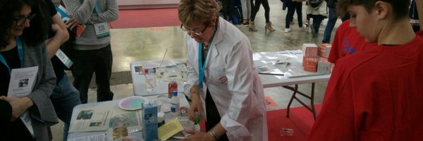 Esther_Pint Profile Banner