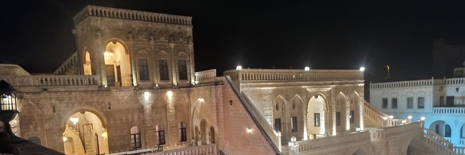 demirbas1025's profile banner image