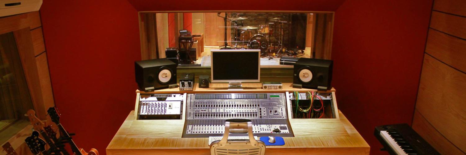 AlanisStudio's profile banner image