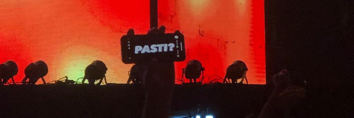 fransoosa's profile banner image