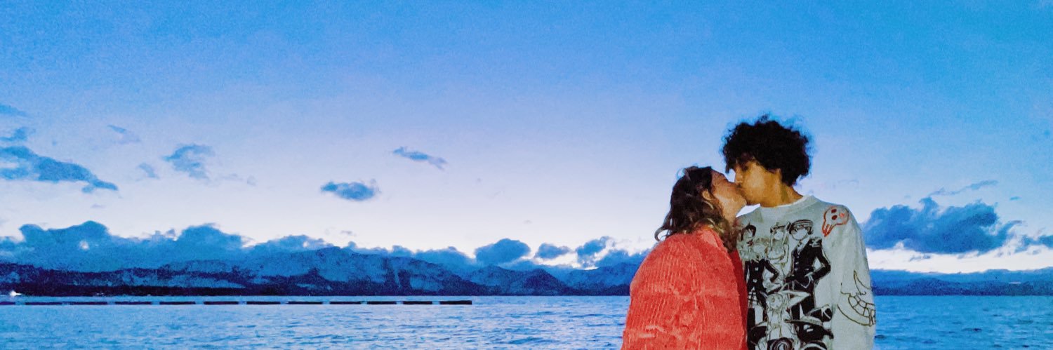melanielit_'s profile banner image