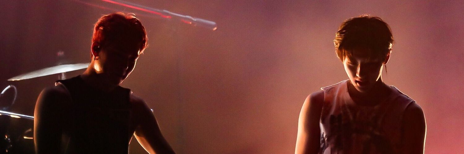 𝘩𝘦𝘰𝘯𝘦𝘺𝘣𝘦𝘦 ◡̈ banner