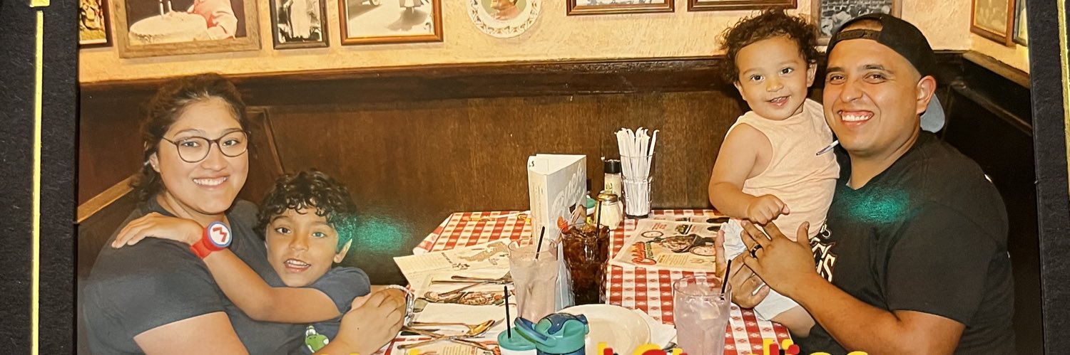 Lopezz2321's profile banner image