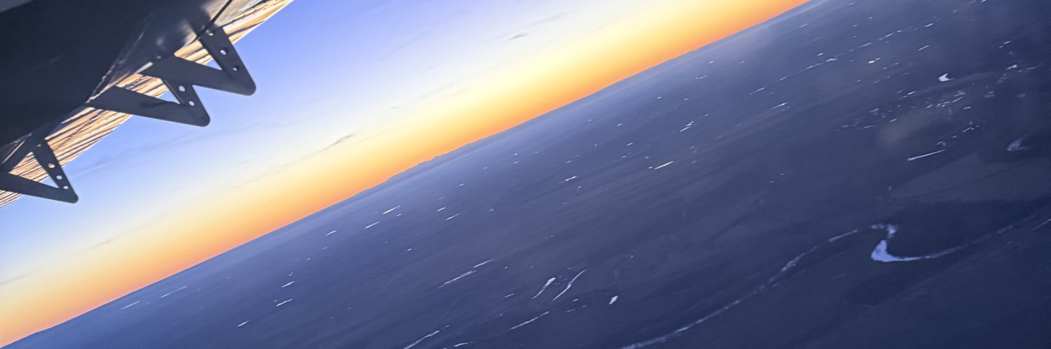 fineyellaa's profile banner image