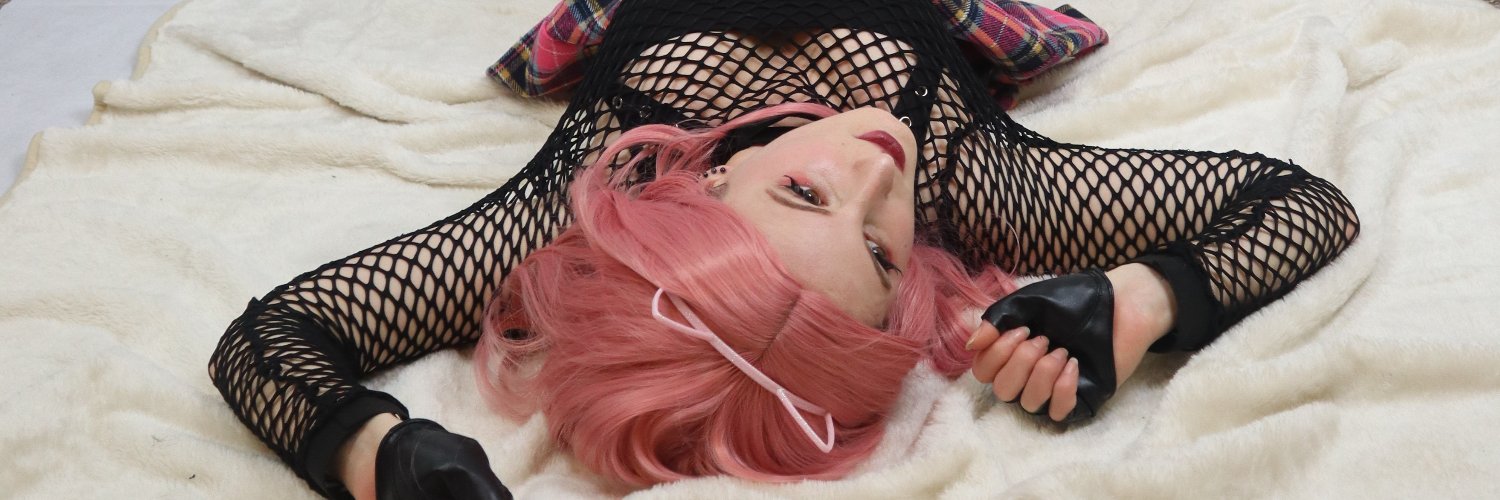 zoydoll's profile banner image