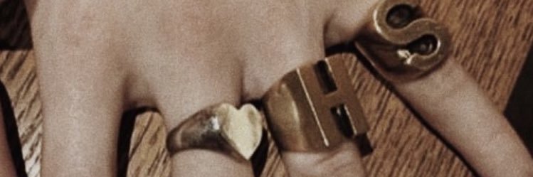 goldcurIs's profile banner image