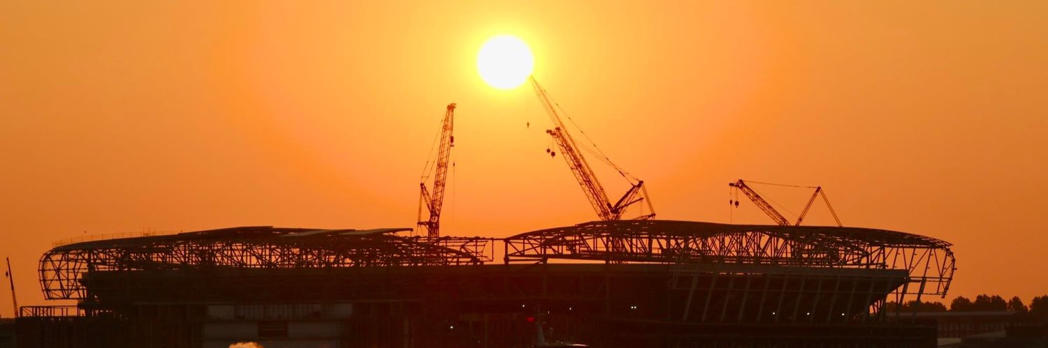 Just Nan 🖤💛 banner