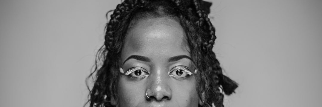 vanessamahere's profile banner image