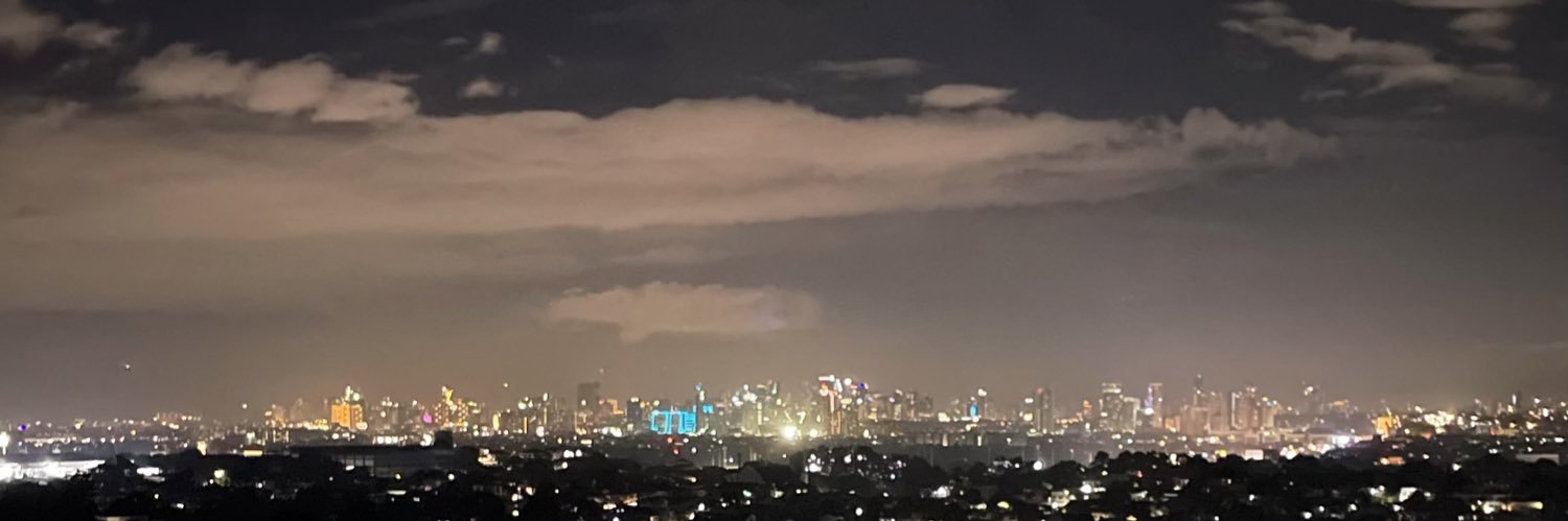 ivviiing's profile banner image