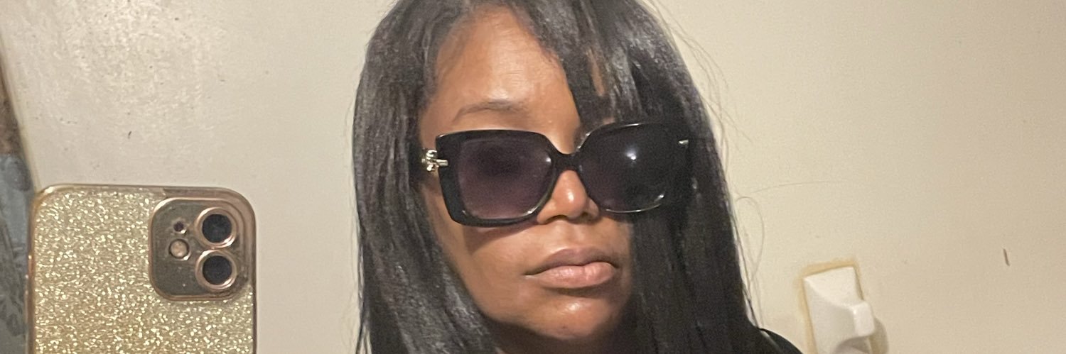 throbinson2010's profile banner image