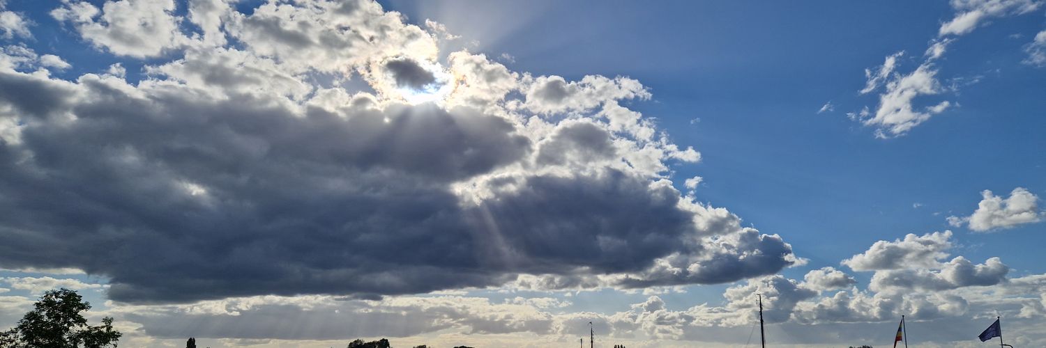 Iamunique66's profile banner image
