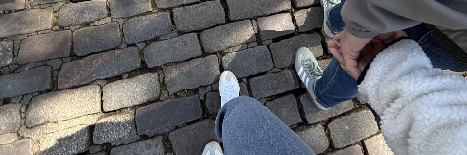 hannah_gomess's profile banner image