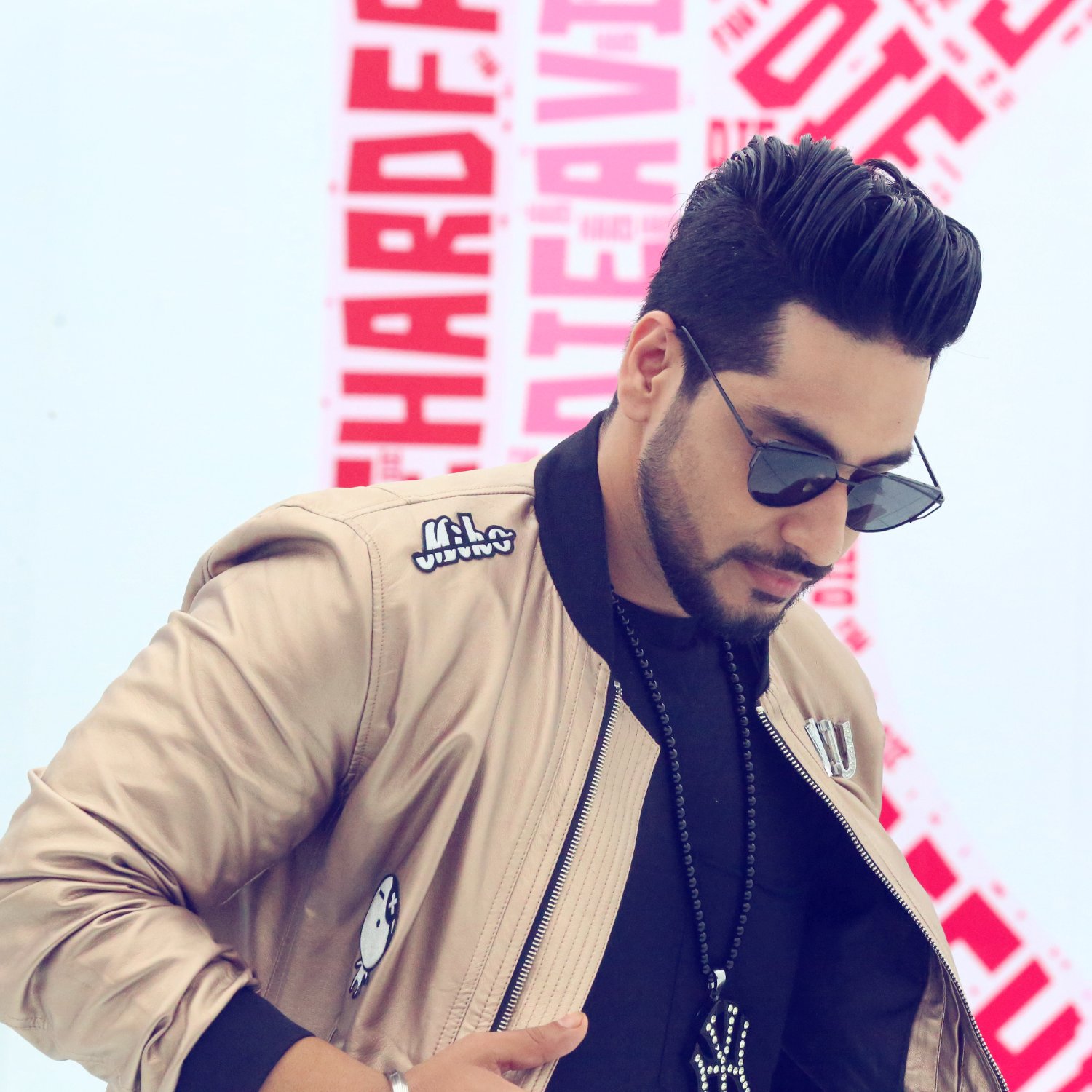 itsAvi_J's profile banner image
