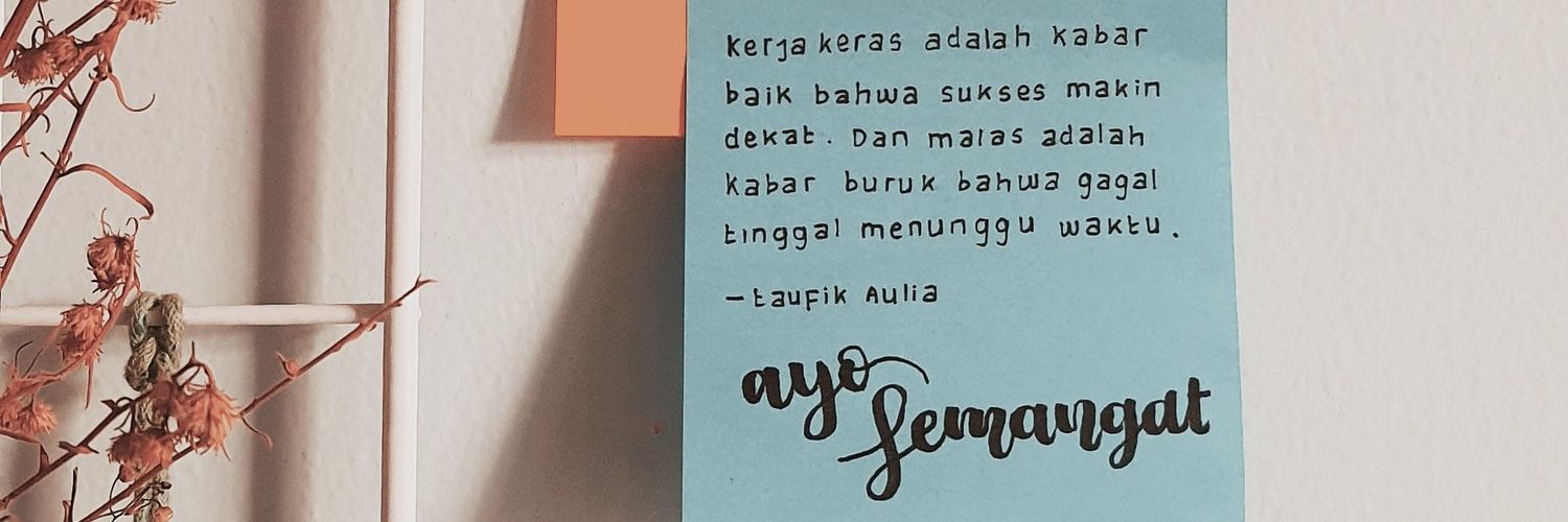 delimadyah's profile banner image