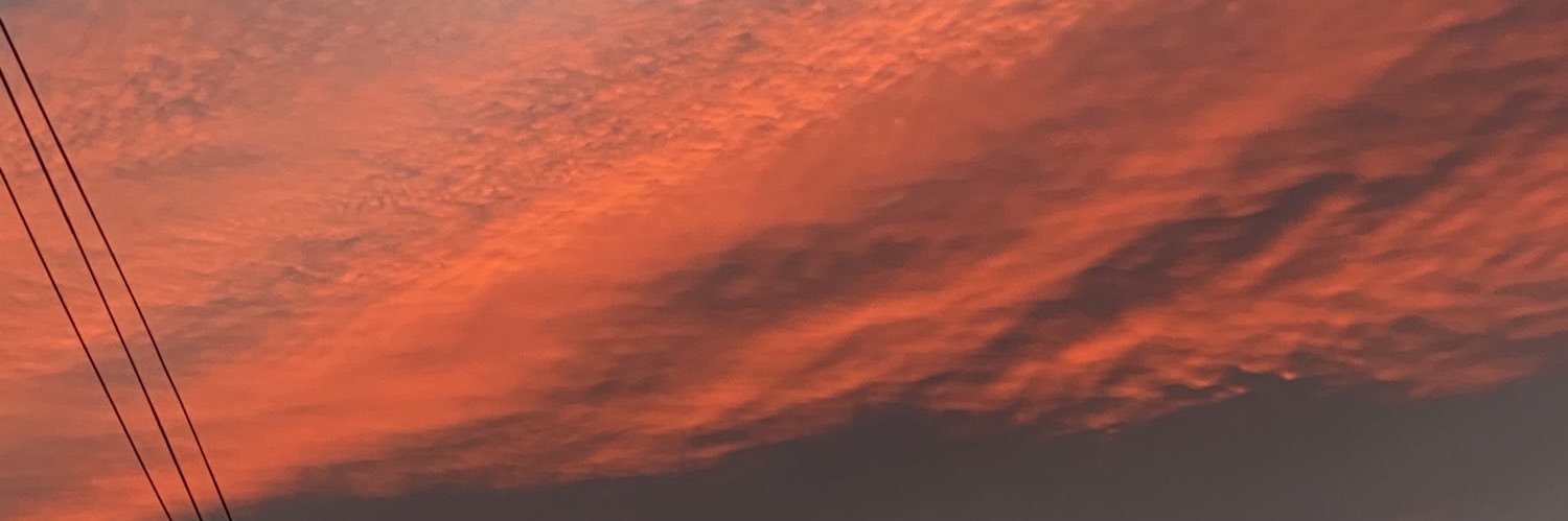 ey_1124's profile banner image
