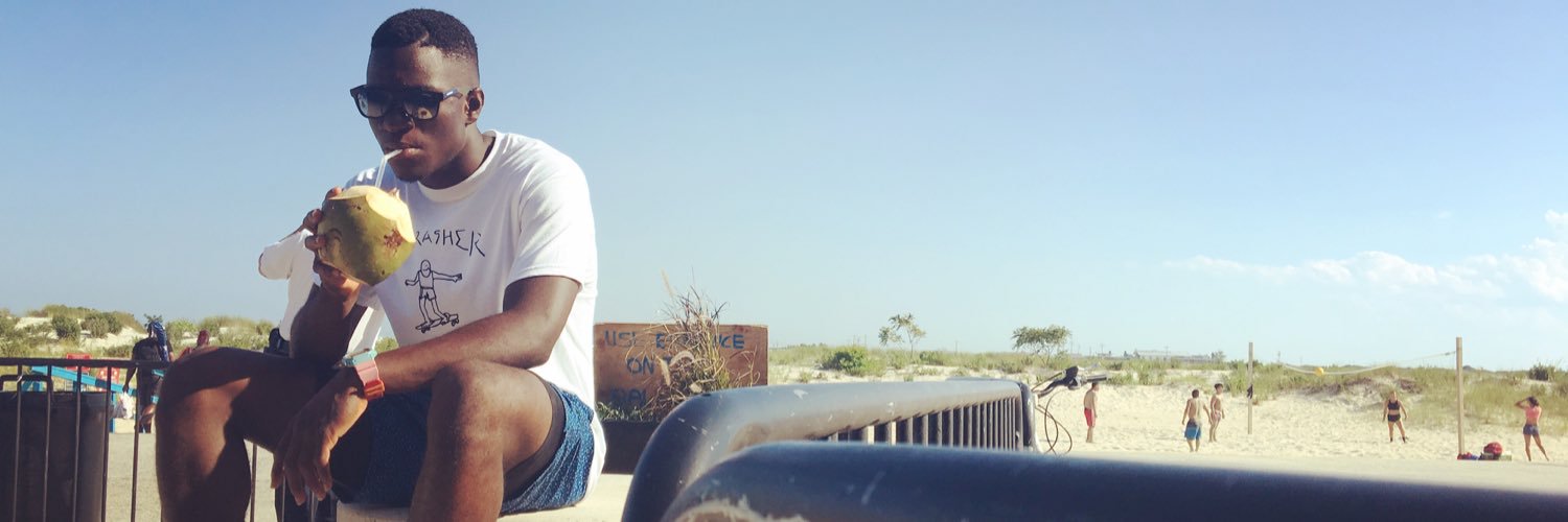 elinam_s's profile banner image