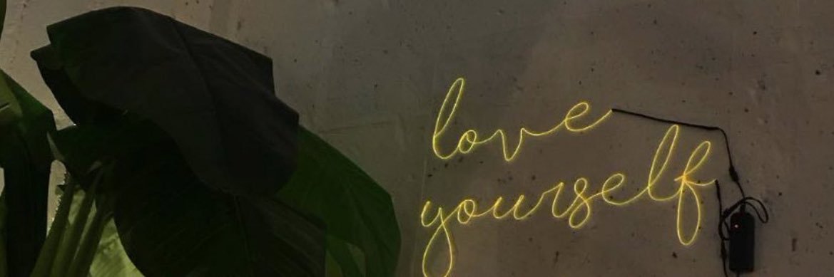 yyannaa_'s profile banner image