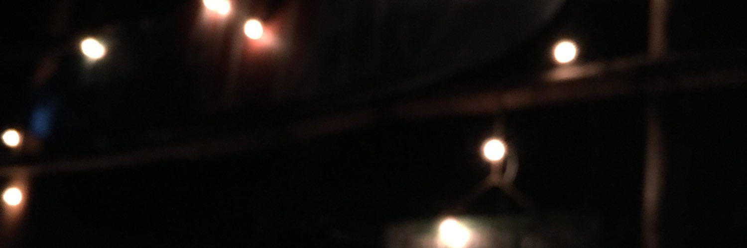 airluzz's profile banner image