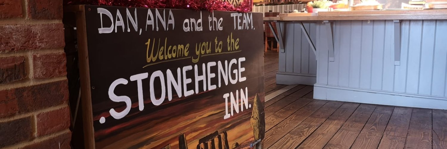 Stonehenge Inn banner