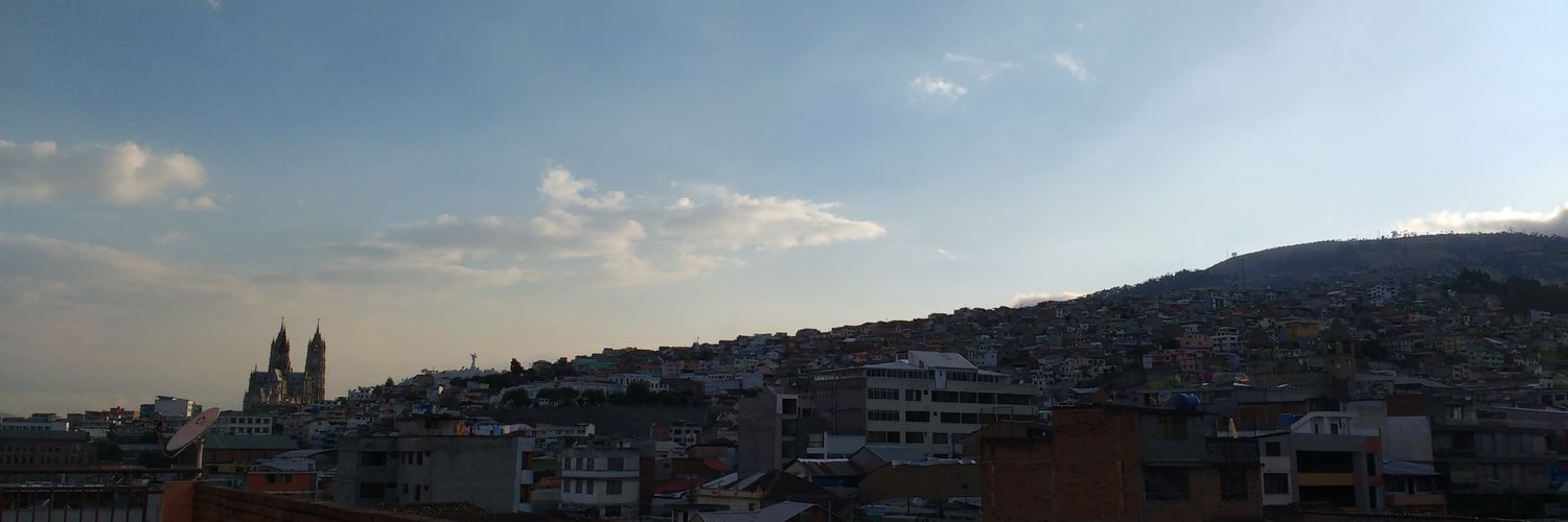 daniela_eov18's profile banner image