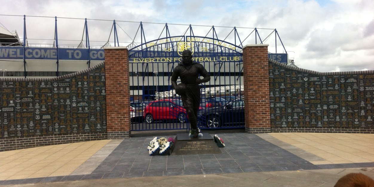 Ian Roberts banner